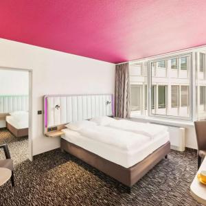 Park Inn by Radisson Dresden - 34