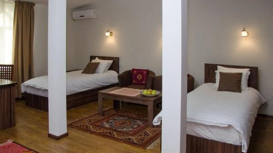 Jipek Joli Inn - 10
