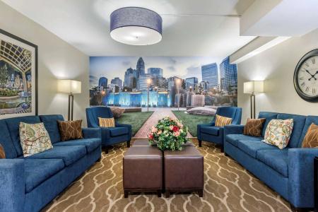Comfort Inn Charlotte Airport Uptown - 1