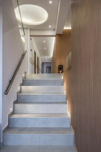Sea View & Apartment - 17