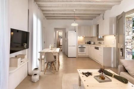 White Tinos Luxury Suites - 1