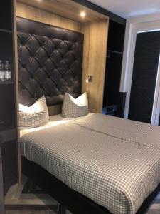 Munich Deluxe - 19