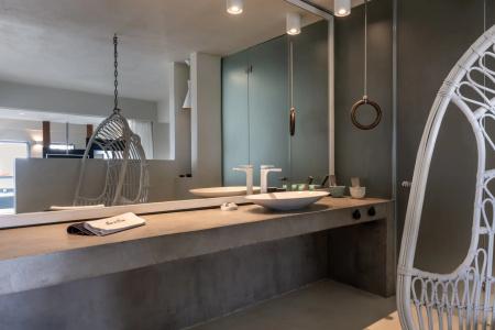 West East Suites - 12