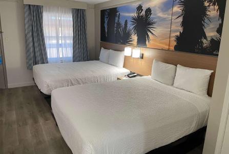 Days Inn by Wyndham Tucson City Center - 24