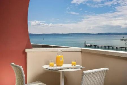 Continental Wellness & Spa - 58