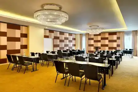 Best Western i-City - 24