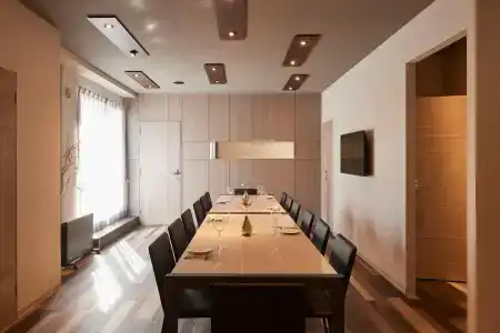 Turn Table - 31