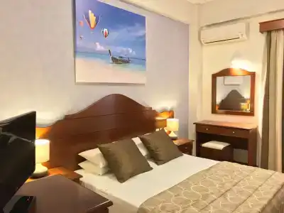 Diana - 8