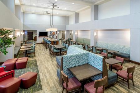 Hampton Inn & Suites Minneapolis St. Paul Airport - Mall of America - 23