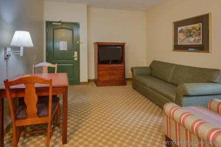 Country Inn & Suites by Radisson Near Universal - 3