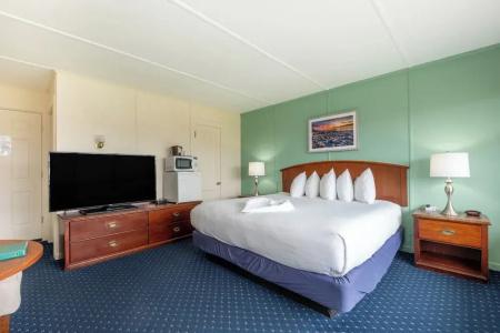 Days Inn by Wyndham - 58
