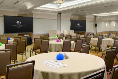 DoubleTree Suites by Hilton Phoenix - 21