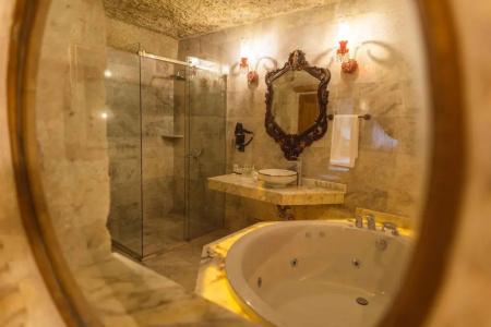 Solo Cave Suites - 125