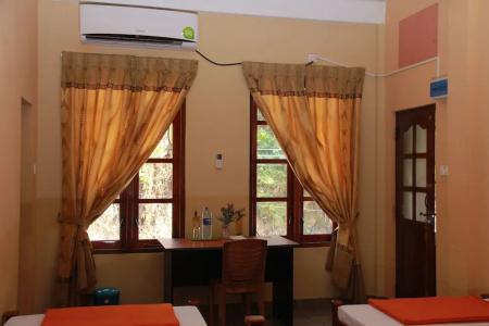 Anura Guest Inn - 61