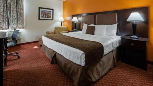 Best Western Plus Windsor Inn - 29