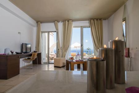 Antinea Suites & Spa - 103