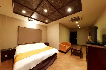 Fine Garden Iii (Adult Only) - 2