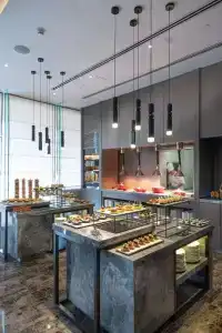 DoubleTree by Hilton Lakeside - 89