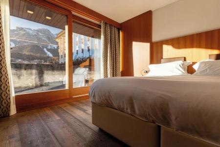 Alaska Cortina - 38