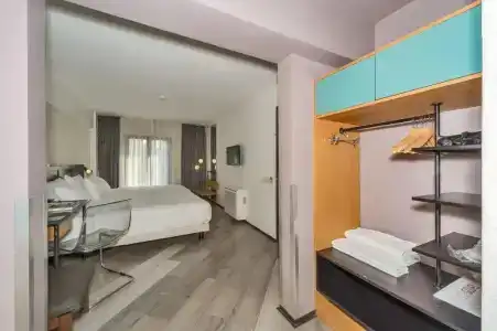 Faros Taksim-Special Category - 86