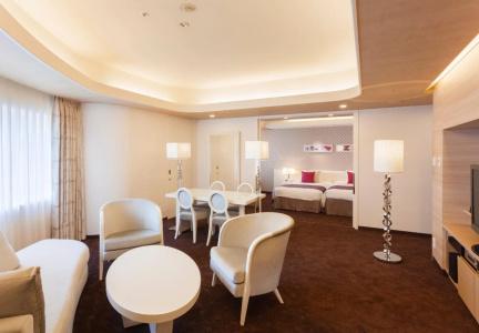 Elsereine Osaka - 18