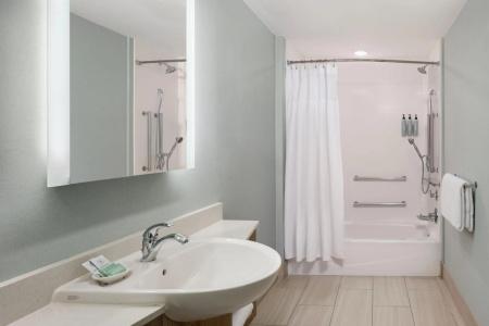 SpringHill Suites by Marriott - 34