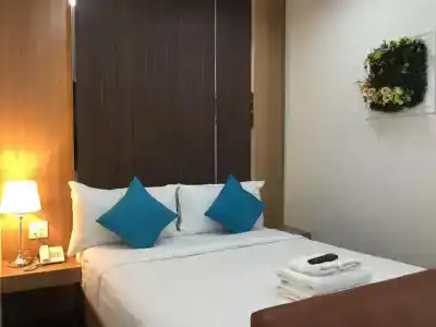 Thanburi - 30