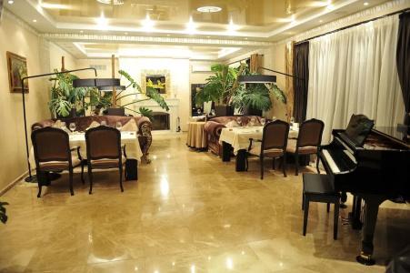 Diplomat Club - 33