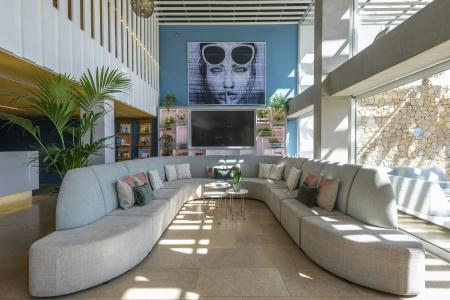Ocean Drive Port Portals - 48