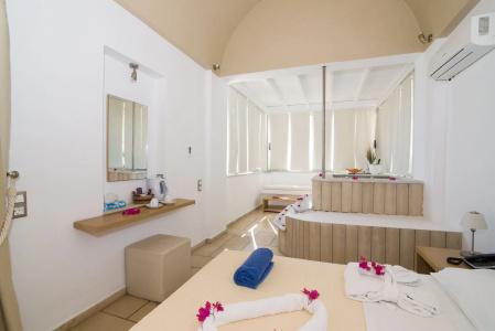 Antinea Suites & Spa - 36