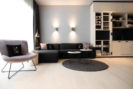 Amrai Suites - 143
