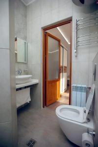 RedHouse - 52
