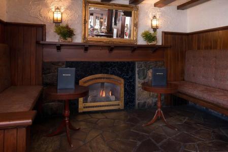 Red Coach Inn - 1