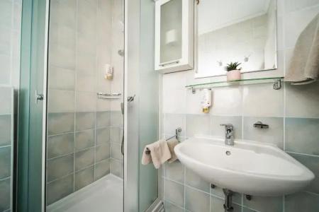 Pervanovo with Free Parking - 24