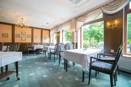City Club - 8