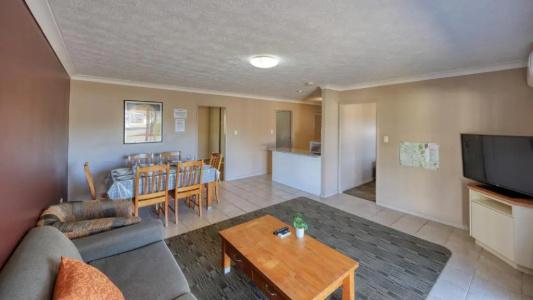 James Street Motor Inn - 72