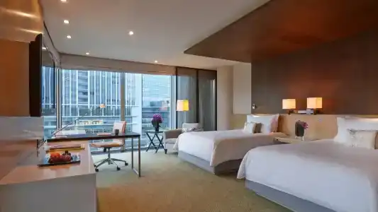 Four Seasons Tokyo at Marunouchi - 4