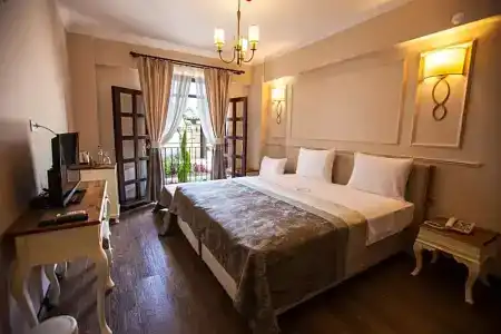 Livia Garden - 34