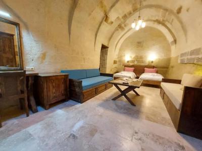 ARMEsos Cave - 242