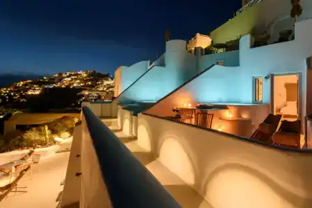 Cocoon Suites - 0