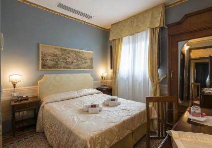 I Portici Boutique - 40