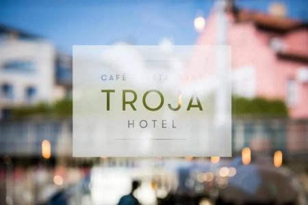 Troja - 1