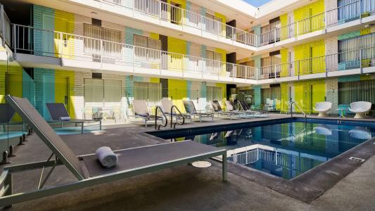 The Adler a Hollywood Hills - 18