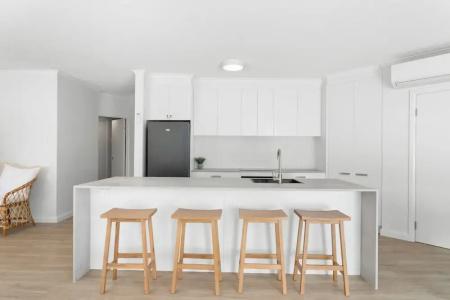 Noosa Tropicana - 208