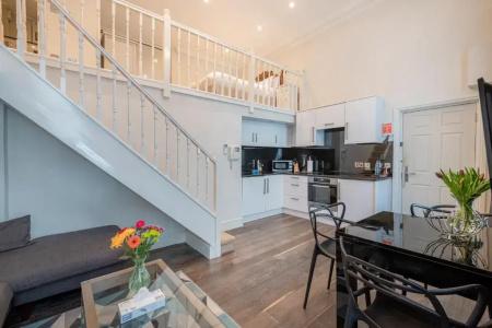 Queensgate Court - 18