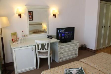 Helena Park - Ultra All Inclusive - 70