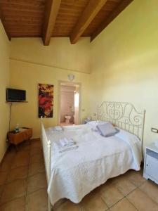 Insolent Inn - 29