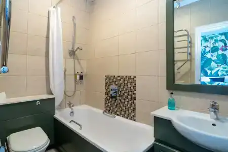 Croft Court - 10
