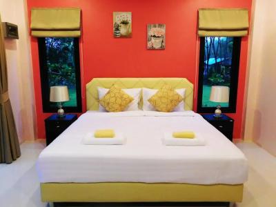 Phuket Sirinapha Resort - 16