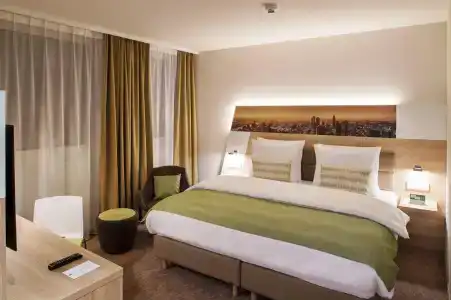 Holiday Inn Frankfurt Airport, An Ihg - 4